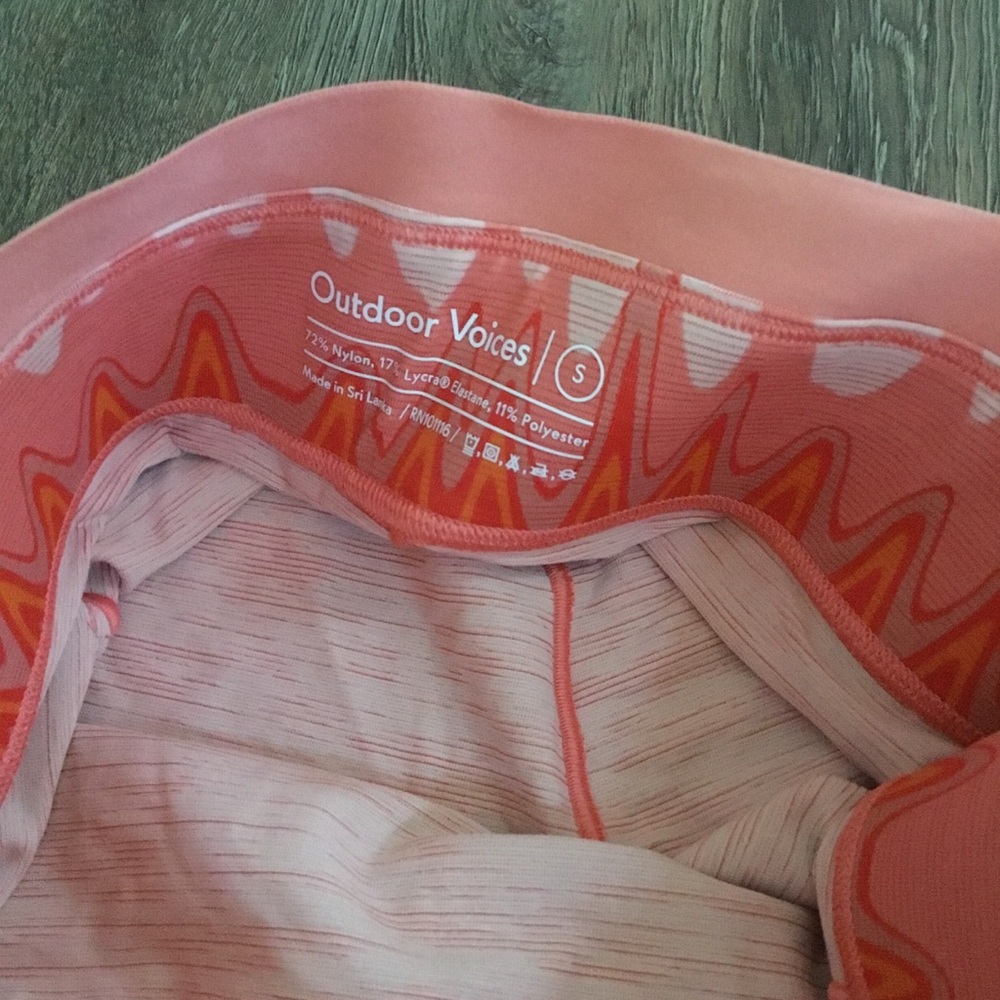 Outdoor Voices TechSweat 5" Thrive Shorts in Grapefruit Helios - Picture 10 of 12